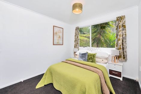 Photo of property in 1/18 Clensmore Place, Torbay, Auckland, 0630