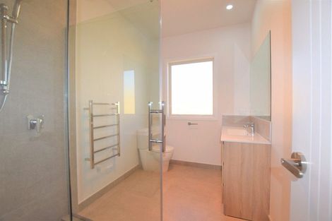 Photo of property in 36 Harbour Crest Drive, Waiuku, 2123