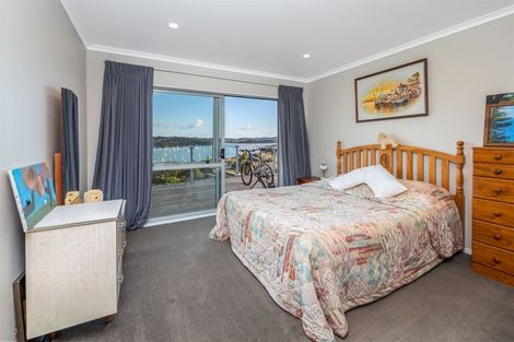 Photo of property in 5 Deeming Road, Okiato, Russell, 0272