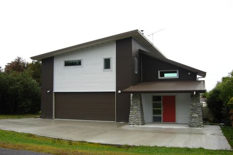 Photo of property in 24 Korua Street, Moana, 7872