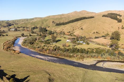 Photo of property in 318 Putara Road, Eketahuna, 4994