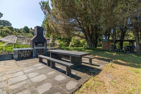 Photo of property in 42 Merewhira Road, Paremoremo, Albany, 0793