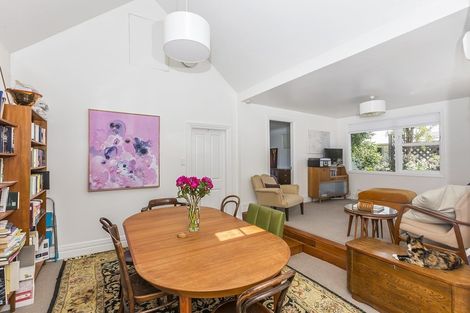 Photo of property in 5 Stafford Street, Mount Victoria, Wellington, 6011