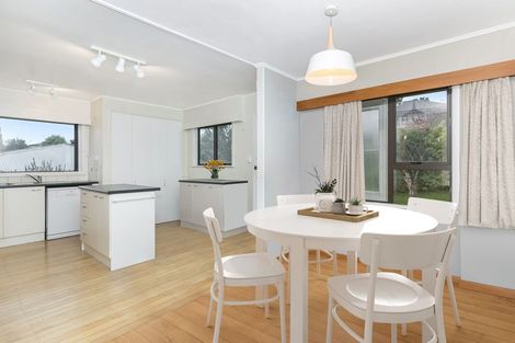 Photo of property in 6 Westney Place, Forest Lake, Hamilton, 3200