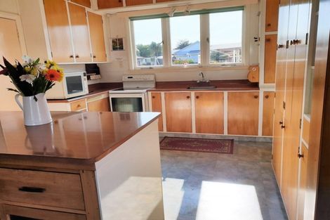 Photo of property in 21 Alma Street, Dannevirke, 4930