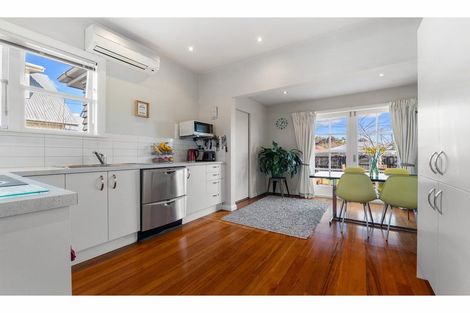 Photo of property in 1/58 Wilsons Road, Saint Martins, Christchurch, 8022