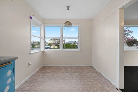 Photo of property in 12 Rosalind Street, Deanwell, Hamilton, 3206