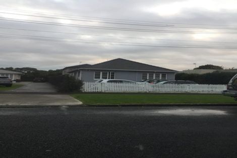 Photo of property in 9 Waterview Road, Favona, Auckland, 2024