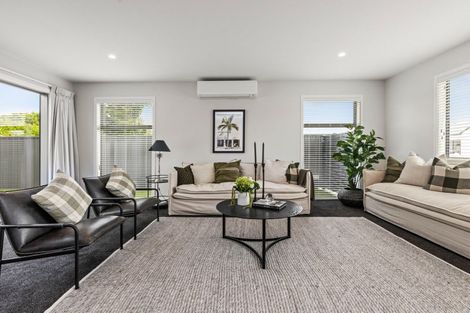 Photo of property in 9 George Yee Place, Taradale, Napier, 4112