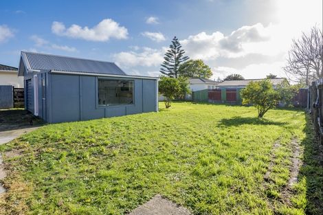 Photo of property in 3 Heather Street, Levin, 5510