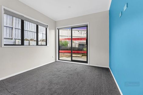 Photo of property in 1 Leven Lane, Totara Heights, Auckland, 2105