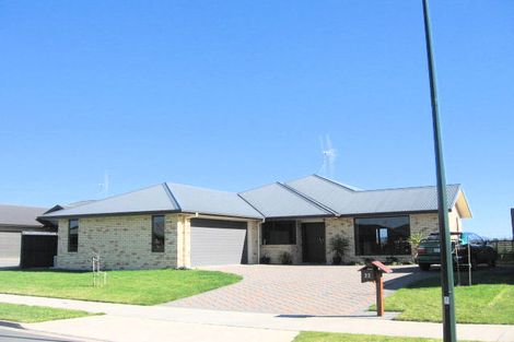 Photo of property in 22 Westminster Place, Rototuna North, Hamilton, 3210