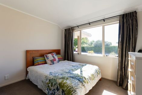 Photo of property in 18 Halcione Close, Flagstaff, Hamilton, 3210