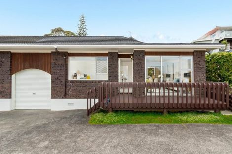 Photo of property in 2/39 John Davis Road, Mount Roskill, Auckland, 1041