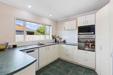Photo of property in 14a Edward Avenue, Orewa, 0931