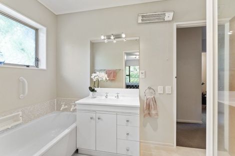 Photo of property in 3a Edgewater Street, Waikanae, 5036