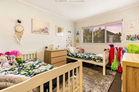 Photo of property in 93 Oreil Avenue, West Harbour, Auckland, 0618