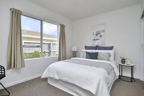 Photo of property in 2/10 Lane Street, Woolston, Christchurch, 8023