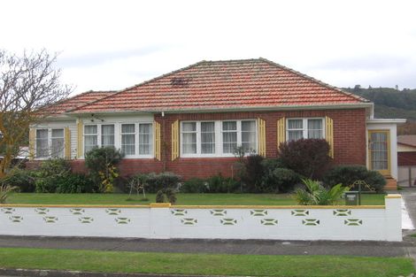 Photo of property in 52 Compton Crescent, Taita, Lower Hutt, 5011