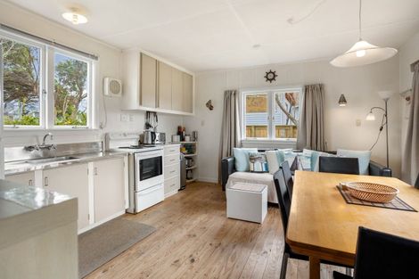 Photo of property in 215 Cook Drive, Whitianga, 3510