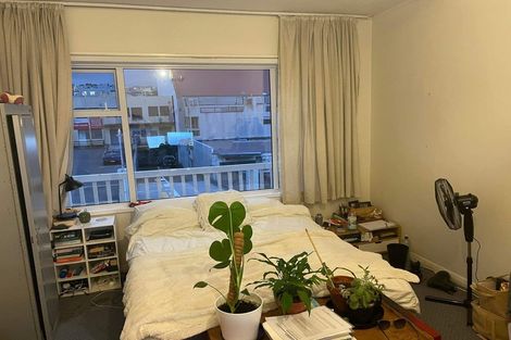 Photo of property in 7 Lipman Street, Mount Victoria, Wellington, 6011