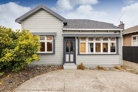 Photo of property in 148 Featherston Street, Palmerston North, 4410
