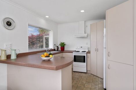 Photo of property in 18 Mamaku Rise, Welcome Bay, Tauranga, 3112