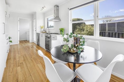 Photo of property in 48 English Street, St Andrews, Hamilton, 3200