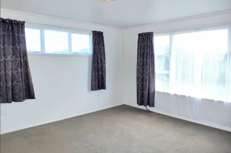 Photo of property in 23 Pratt Avenue, Foxton Beach, Foxton, 4815