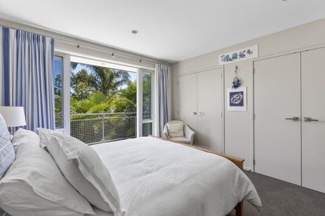 Photo of property in 187 Te Arei Road East, Huirangi, New Plymouth, 4373