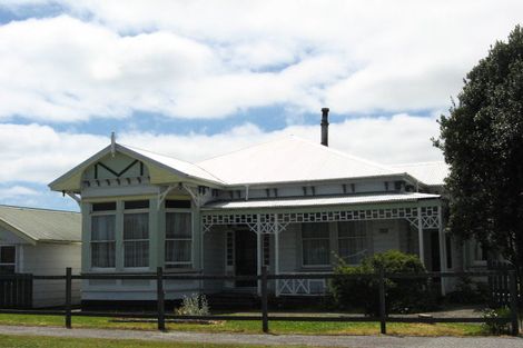 Photo of property in 95 Peel Street, Westport, 7825