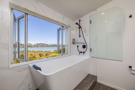 Photo of property in 6 Brumby Lane, Russell, 0272