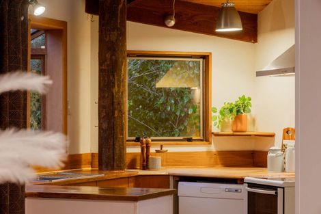 Photo of property in 60 Leinster Avenue, Raumati South, Paraparaumu, 5032