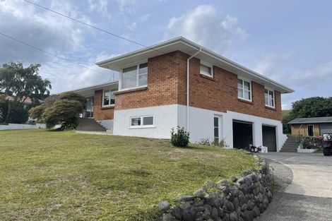 Photo of property in 384 Welcome Bay Road, Welcome Bay, Tauranga, 3175