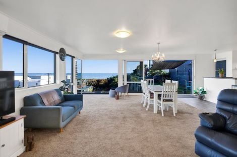 Photo of property in 1 Mclean Street, Strandon, New Plymouth, 4312