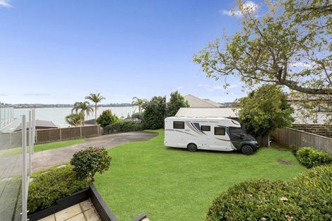 Photo of property in 12 Bucklands Beach Road, Bucklands Beach, Auckland, 2012
