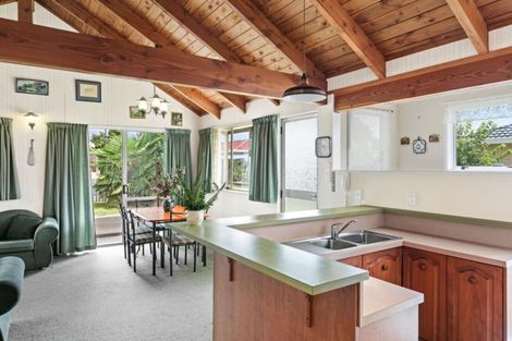 Photo of property in 8b Carisbrooke Street, Katikati, 3129