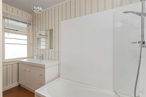 Photo of property in 49 Mckenzie Street, Geraldine, 7930