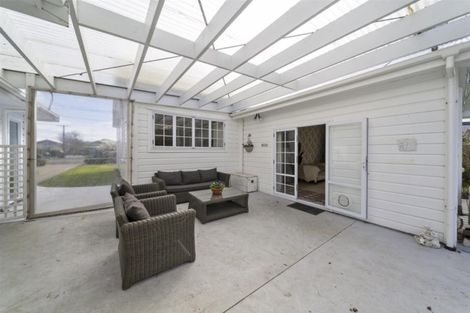 Photo of property in 22 Disraeli Street, Hawera, 4610