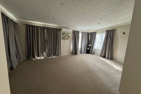Photo of property in 4 Thistledew Place, Bayview, Auckland, 0629