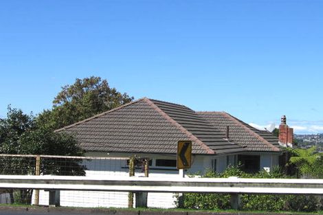 Photo of property in 1/21 Te Atatu Road, Te Atatu South, Auckland, 0610