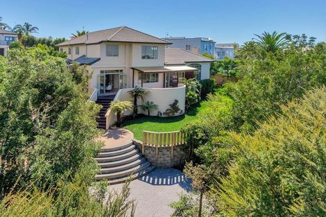 Photo of property in 11 Caversham Drive, Torbay, Auckland, 0630