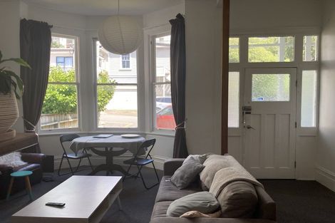 Photo of property in 15 Myrtle Crescent, Mount Cook, Wellington, 6021