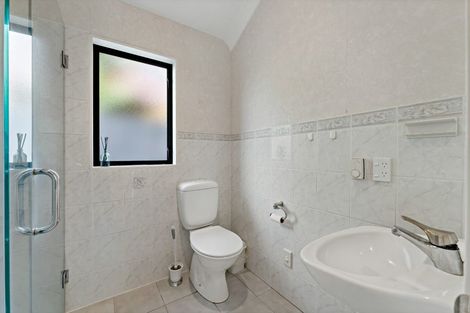 Photo of property in 15 Tumbridge Place, Somerville, Auckland, 2014