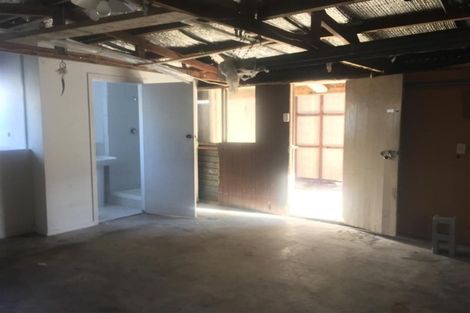 Photo of property in 6 Pembrook Street, Papakura, 2110