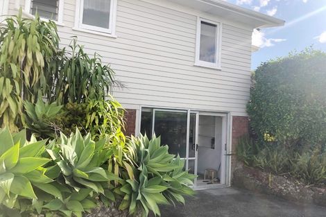 Photo of property in 4 Beverly Place, New Lynn, Auckland, 0600