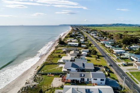 Photo of property in 393 Pukehina Parade, Pukehina, Te Puke, 3189
