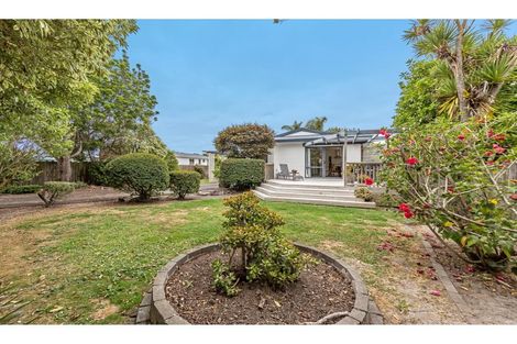 Photo of property in 137 Brightside Road, Stanmore Bay, Whangaparaoa, 0932