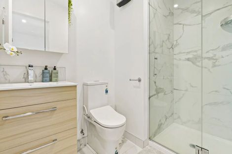 Photo of property in 2/2 Jadewynn Drive, Massey, Auckland, 0614