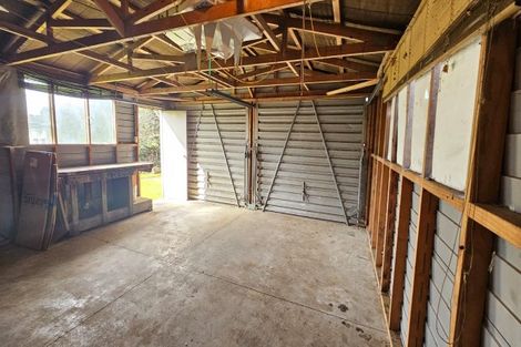 Photo of property in 2 Tuna Place, Manurewa, Auckland, 2102